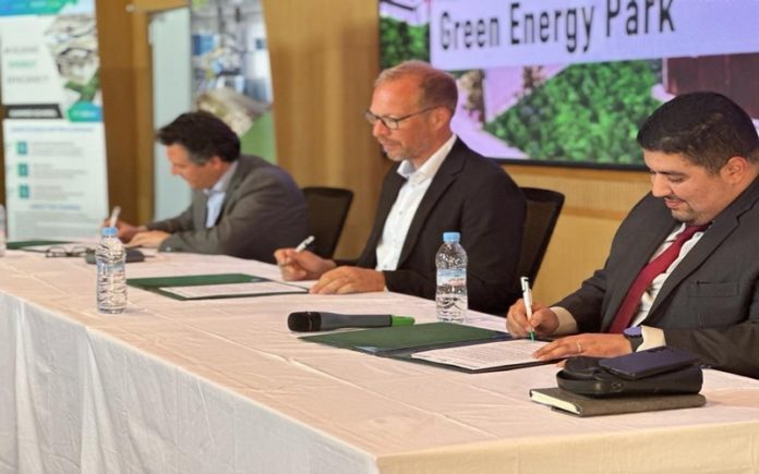 Maroc – énergies renouvelables : Le Green Energy Park, l’IRESEN et l’Université d’Offenburg signent un partenariat